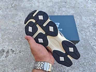 New Balance patike – model sa debelim đonom i ABZORB amortizacijom. - na lalafo.rs — 5 New Balance patike – model sa debelim đonom i ABZORB amortizacijom. - — 5