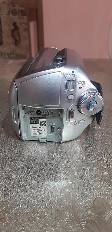 privezak srebro: Panasonic videokamera srebrne boje sa Leica Dicomar objektivom na lalafo.rs — 5 privezak srebro: Panasonic videokamera srebrne boje sa Leica Dicomar objektivom — 5