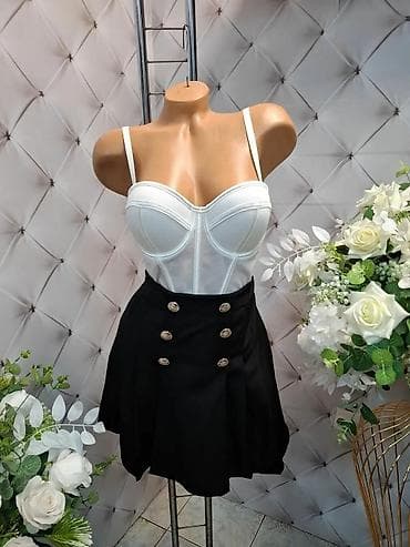 Korset-top i mini suknja – elegantan komplet - Gornji deo: korset-top na lalafo.rs Korset-top i mini suknja – elegantan komplet - Gornji deo: korset-top