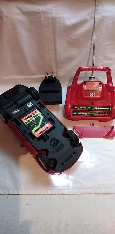 Na daljinski Silverit Ferrari27 mHz,1:18 (27 cm), sa at lalafo.rs — 2 Na daljinski Silverit Ferrari27 mHz,1:18 (27 cm), sa — 2