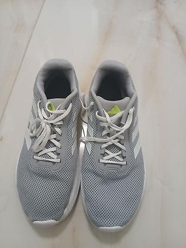 Sportske patike Adidas, sivo-bele boje. - Model sa mrežastim (mesh) na lalafo.rs Sportske patike Adidas, sivo-bele boje. - Model sa mrežastim (mesh)