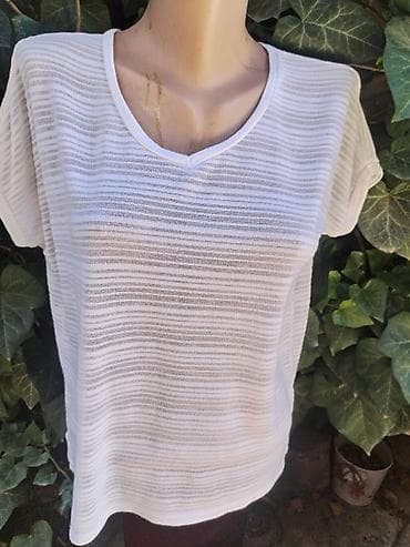 Amisu majica M, L vel RASPRODAJA na lalafo.rs — 1 Amisu majica M, L vel RASPRODAJA — 1