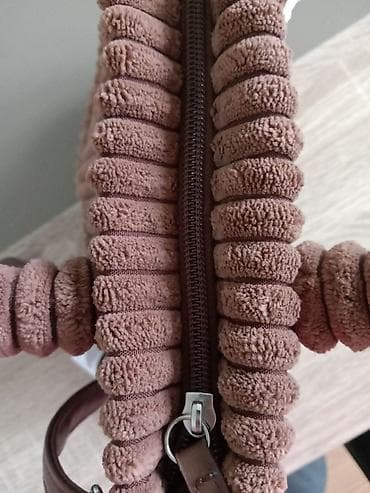 Torba sa ručkama – pleteni pliš/chenille, topla braon boja. - at lalafo.rs — 5 Torba sa ručkama – pleteni pliš/chenille, topla braon boja. - — 5