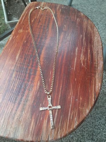 Ogrlica sa krstom Vin Diesel-zlatna Unisex ogrlica sa krstom Fast and at lalafo.rs — 10 Ogrlica sa krstom Vin Diesel-zlatna Unisex ogrlica sa krstom Fast and — 10