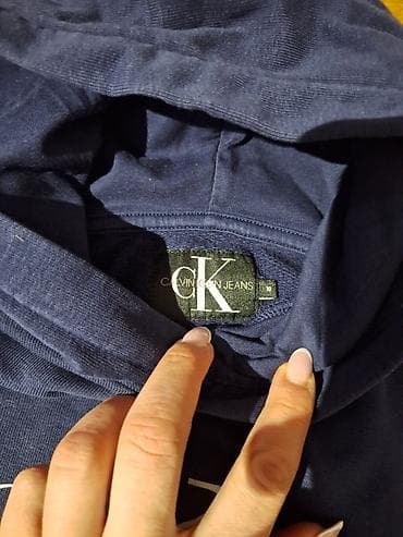 Dva duksa sa kapuljačom – brendovi GAP i Calvin Klein Jeans (dečiji) na lalafo.rs — 4 Dva duksa sa kapuljačom – brendovi GAP i Calvin Klein Jeans (dečiji) — 4