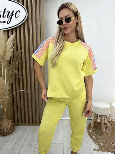 Sweatsuit Sets: 04. Komplet trenerka 3.800 dinara A at lalafo.rs — 4 Sweatsuit Sets: 04. Komplet trenerka 3.800 dinara A — 4