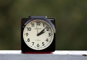 Modern Mechanical Alarm Clock Slava 11 Jewels Russian USSR. Ruski na lalafo.rs — 2 Modern Mechanical Alarm Clock Slava 11 Jewels Russian USSR. Ruski — 2