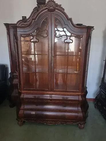 Antique Furniture: Vitrina u odlicnom stanju. Visina 215cm Sirina 155cm Dubina 45 cm at lalafo.rs — 1 Antique Furniture: Vitrina u odlicnom stanju. Visina 215cm Sirina 155cm Dubina 45 cm — 1