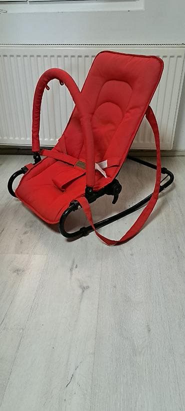 Cribs: Crvena ležaljka/ljuljaška za bebe BabyFold - Udobno podstavljeno at lalafo.rs — 1 Cribs: Crvena ležaljka/ljuljaška za bebe BabyFold - Udobno podstavljeno — 1
