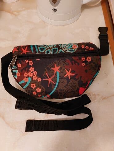 Torba oko struka, Anekke, Materijal: Koža na lalafo.rs Torba oko struka, Anekke, Materijal: Koža