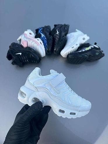 Decije 26-30
Cena 3500 din. Hc na lalafo.rs — 1 Decije 26-30
Cena 3500 din. Hc — 1