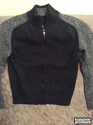 Original Tu Element dzemper jakna L 100% wolle Ramena 50cm rukav at lalafo.rs — 2 Original Tu Element dzemper jakna L 100% wolle Ramena 50cm rukav — 2