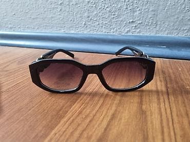 Zenske naocare za sunce Versace
Original na lalafo.rs — 1 Zenske naocare za sunce Versace
Original — 1