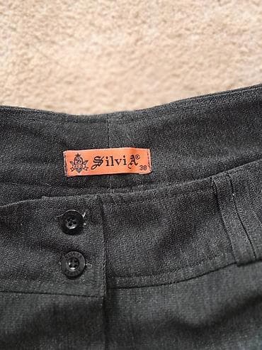 Ženske pantalone tamno sive elegantne srednje debljine 38 i M Prelep na lalafo.rs — 3 Ženske pantalone tamno sive elegantne srednje debljine 38 i M Prelep — 3