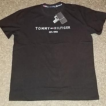 Men's T-shirt Tommy Hilfiger, bоја - Crna na lalafo.rs Men's T-shirt Tommy Hilfiger, bоја - Crna