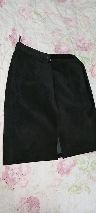 Crna suknja – Mona, Beograd prevrnuta koža Vel xs s video šaljem na at lalafo.rs — 4 Crna suknja – Mona, Beograd prevrnuta koža Vel xs s video šaljem na — 4