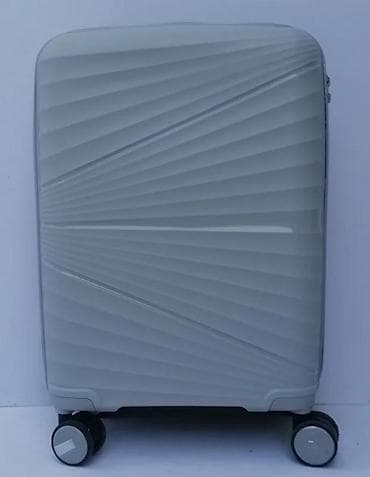 dve suknje po: Tvrdi kofer na točkiće – kabinski format - Materijal: otporna at lalafo.rs — 2 dve suknje po: Tvrdi kofer na točkiće – kabinski format - Materijal: otporna — 2