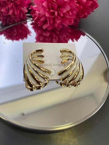 Statement minđuše – set modela - Dramatične zlatne listaste minđuše u na lalafo.rs — 2 Statement minđuše – set modela - Dramatične zlatne listaste minđuše u — 2