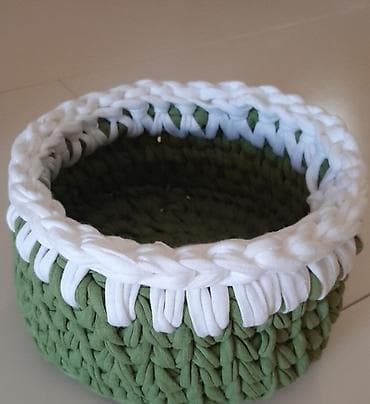 Ručno heklane dekorativne korpice od pamučnog t-shirt konca. - na lalafo.rs — 1 Ručno heklane dekorativne korpice od pamučnog t-shirt konca. - — 1