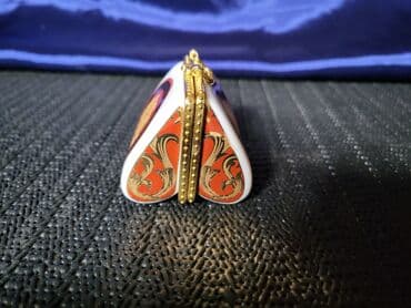 Ironing Boards: Jewelry box, color - Multicolored, New at lalafo.rs — 10 Ironing Boards: Jewelry box, color - Multicolored, New — 10