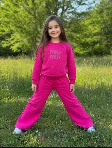 Skirts: Dečiji komplet trenerke – duks + donji deo - Model: dvoslojni komplet at lalafo.rs — 4 Skirts: Dečiji komplet trenerke – duks + donji deo - Model: dvoslojni komplet — 4