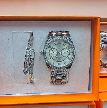 Zenski sat +narukvica
Hirurski celik
2500din na lalafo.rs — 3 Zenski sat +narukvica
Hirurski celik
2500din — 3