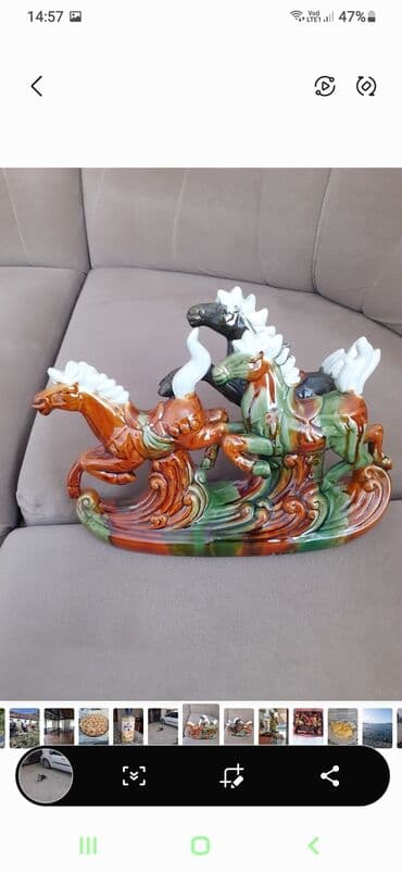 Porcelan,velika figura konja kao nova RETKOST cena 3000.din.Saljem na lalafo.rs Porcelan,velika figura konja kao nova RETKOST cena 3000.din.Saljem