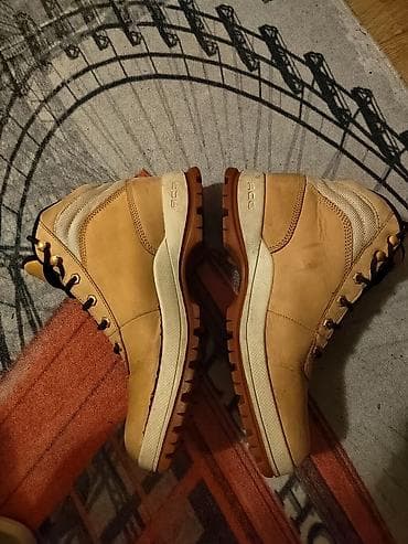 Rasprodajaa Nike duboke cipele broj 40 duzina 26cm unisex odlepila na lalafo.rs — 7 Rasprodajaa Nike duboke cipele broj 40 duzina 26cm unisex odlepila — 7