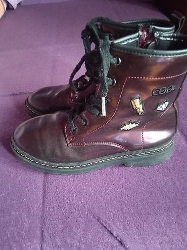 Martinke za devojcice vel.36 na lalafo.rs — 1 Martinke za devojcice vel.36 — 1