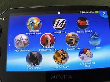 Prodajem Sony Playstation VITA konzolu. Model 1004 sa odlicnim OLED na lalafo.rs — 6 Prodajem Sony Playstation VITA konzolu. Model 1004 sa odlicnim OLED — 6