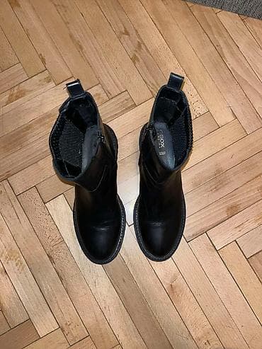 Crne kožne čizme – Geox - Model: kratke čizme - Materijal spolja at lalafo.rs — 1 Crne kožne čizme – Geox - Model: kratke čizme - Materijal spolja — 1