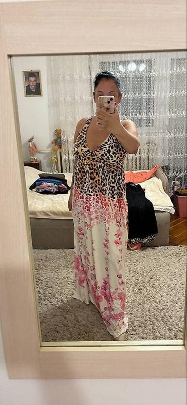 pantalone butiku ali: Potpuno ocuvana duga haljina bez ikakvih ostecenja, kao nova, na na lalafo.rs — 1 pantalone butiku ali: Potpuno ocuvana duga haljina bez ikakvih ostecenja, kao nova, na — 1