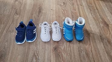 Odlicno ocuvane Adidas patike broj 23. Cena za oba para je 2500. Na at lalafo.rs — 1 Odlicno ocuvane Adidas patike broj 23. Cena za oba para je 2500. Na — 1