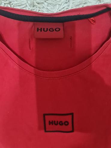 Crvena HUGO ženska majica kratkih rukava - Brend: HUGO - Model na lalafo.rs — 2 Crvena HUGO ženska majica kratkih rukava - Brend: HUGO - Model — 2