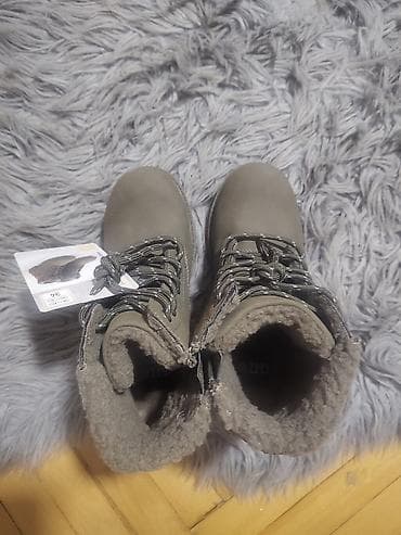 Nove martinke čizme za decu,maslinaste34 velicina. Postavljene,tople at lalafo.rs — 7 Nove martinke čizme za decu,maslinaste34 velicina. Postavljene,tople — 7