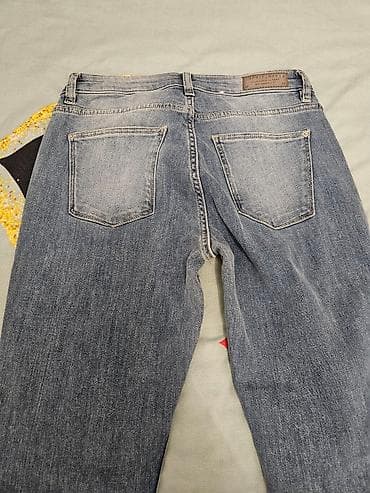 pantalone butiku ali: Nove Esprit organske uske farmerke u svetloplavoj boji na lalafo.rs — 5 pantalone butiku ali: Nove Esprit organske uske farmerke u svetloplavoj boji — 5