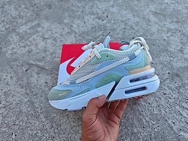 Nike patike – model sa Air jastucima - Silueta sa naglašenim đonom i na lalafo.rs — 2 Nike patike – model sa Air jastucima - Silueta sa naglašenim đonom i — 2