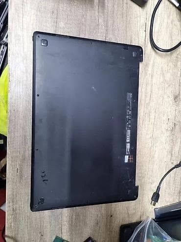 Donje kuciste za Asus Q502L.
✨ Ispravno na lalafo.rs Donje kuciste za Asus Q502L.
✨ Ispravno