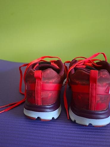 Oxfords: Zenske patike REEBOK original Originalne zenske patike REEBOK at lalafo.rs — 3 Oxfords: Zenske patike REEBOK original Originalne zenske patike REEBOK — 3