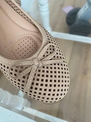 Ženske baletanke – bež boja, perforirani dizajn - Materijal: mekana na lalafo.rs — 2 Ženske baletanke – bež boja, perforirani dizajn - Materijal: mekana — 2