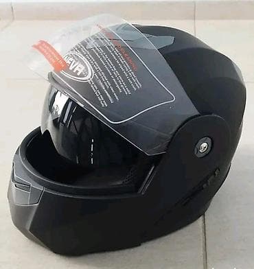 KACIGA za SKUTER I MOTORE 6200din Kaciga u CRNOJ boji Kaciga je at lalafo.rs — 5 KACIGA za SKUTER I MOTORE 6200din Kaciga u CRNOJ boji Kaciga je — 5
