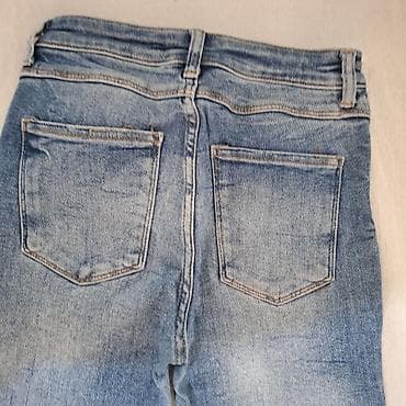 Zara ženske farmerke, model sa efektom ispranog denima. - Veličina na lalafo.rs — 7 Zara ženske farmerke, model sa efektom ispranog denima. - Veličina — 7