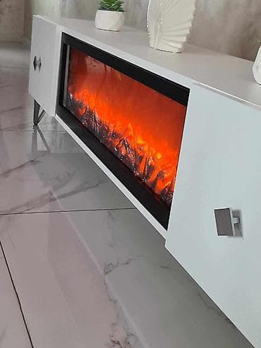 Ukrasite centar vašeg dnevnog boravka komodom koja spaja eleganciju i na lalafo.rs Ukrasite centar vašeg dnevnog boravka komodom koja spaja eleganciju i