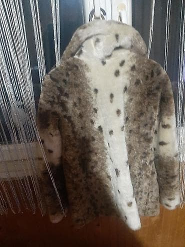 pantalone butiku ali: Bunda sa animal printom (pahuljasti veštački krzneni izgled) - Model na lalafo.rs — 4 pantalone butiku ali: Bunda sa animal printom (pahuljasti veštački krzneni izgled) - Model — 4