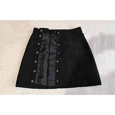 Velur suknja H&M - Model: mini/A-kroja - Boja: crna - Materijal na lalafo.rs — 5 Velur suknja H&M - Model: mini/A-kroja - Boja: crna - Materijal — 5