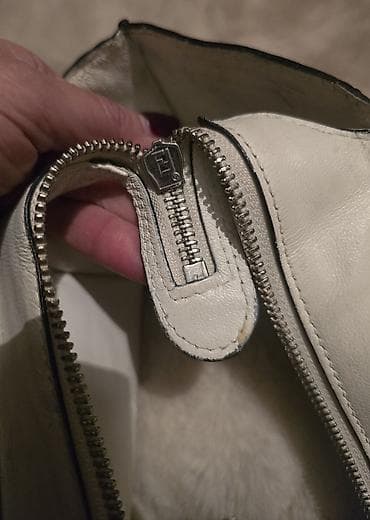Handbags: Fendi 3Jours kožna torba. Ovaj model je evolucija klasične 2Jours at lalafo.rs — 9 Handbags: Fendi 3Jours kožna torba. Ovaj model je evolucija klasične 2Jours — 9