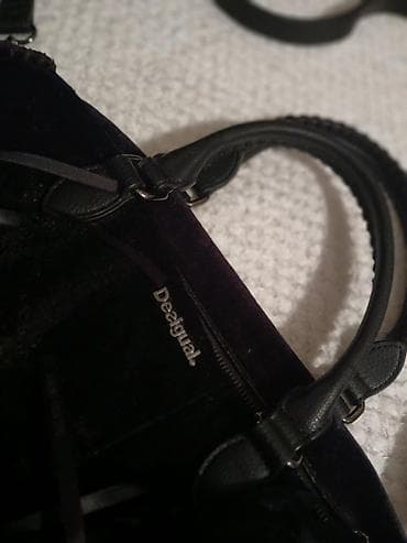 Desigual ženska torba – crna - Model sa ručkama i dugim podesivim na lalafo.rs — 2 Desigual ženska torba – crna - Model sa ručkama i dugim podesivim — 2