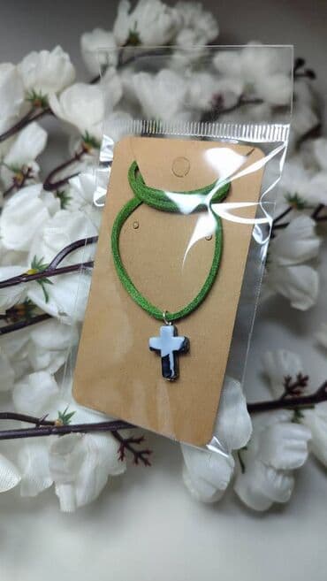 Ogrlica sa priveskom, Handmade, Materijal: Platno na lalafo.rs Ogrlica sa priveskom, Handmade, Materijal: Platno