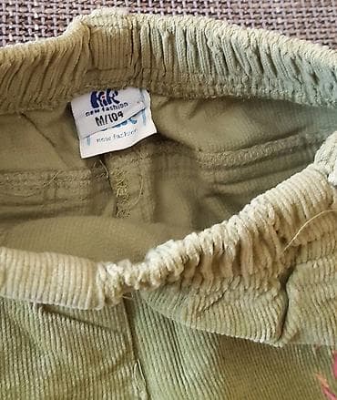 Dečije pantalone od somota (rebrasti pliš) brenda KiK, veličina 104 na lalafo.rs — 2 Dečije pantalone od somota (rebrasti pliš) brenda KiK, veličina 104 — 2
