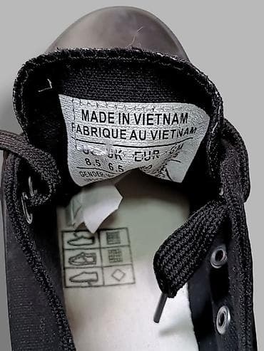 Chuck Taylor All Star / Black Full Made in Vietnam (41-46) Cena: 3000 na lalafo.rs — 3 Chuck Taylor All Star / Black Full Made in Vietnam (41-46) Cena: 3000 — 3